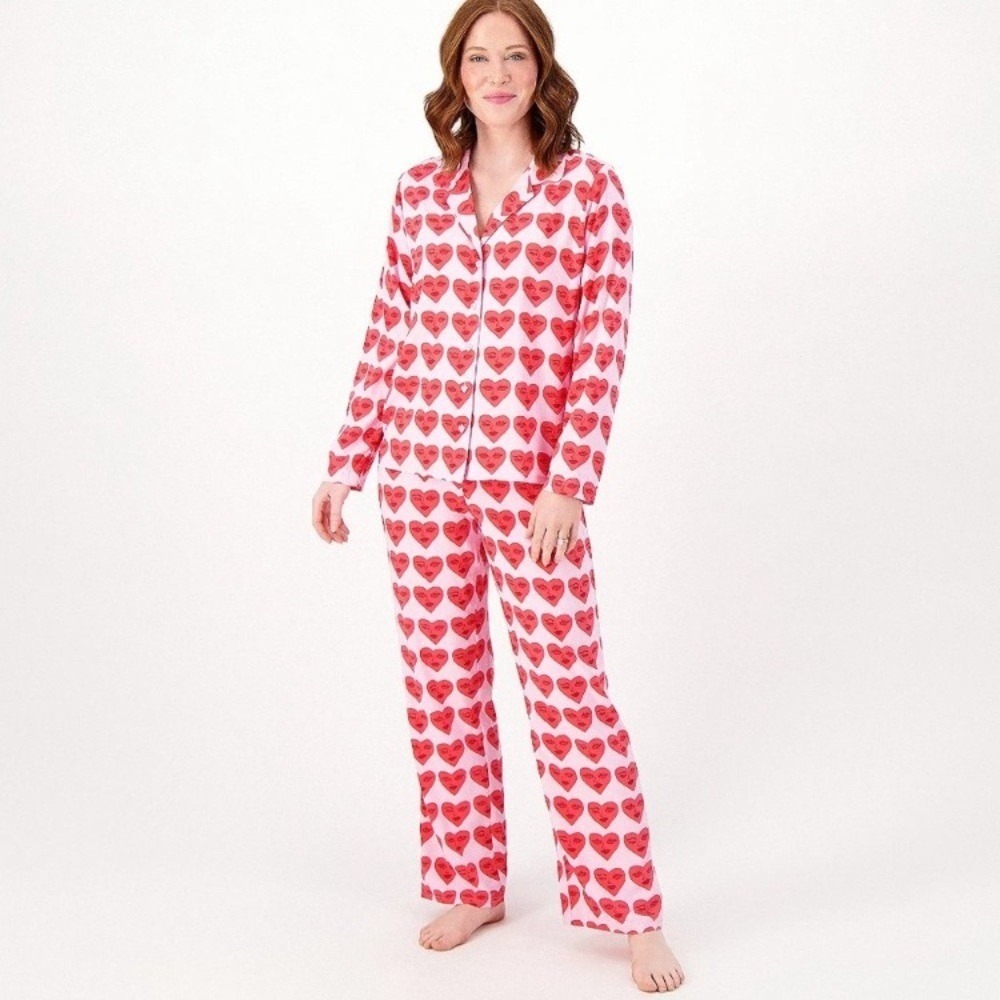 Bouffants & Broken Hearts Notch Collar Printed Pajama Set‎ -Hearts (Sz xs
